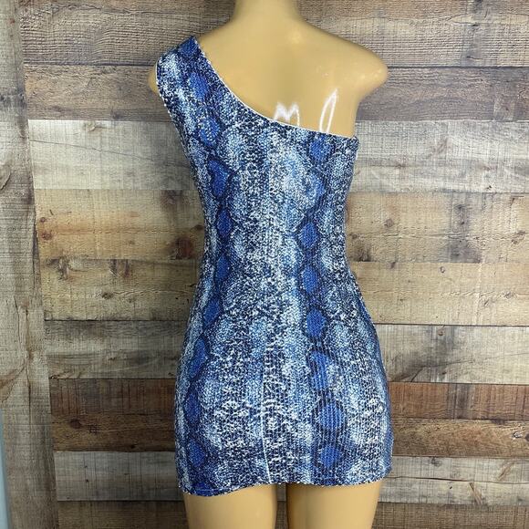 Superdown Renee Mini Dress One Shoulder Blue Snake Print Sequin Size Medium - Picture 4 of 10